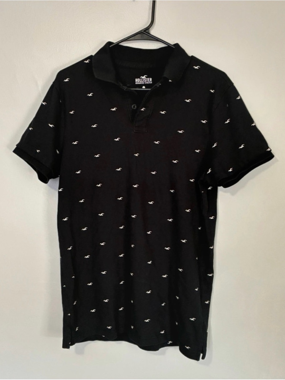 Hollister Men's Black Logo-Print Polo Shirt large
